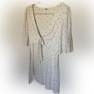 FREE PEOPLE v neck polka dot sundress